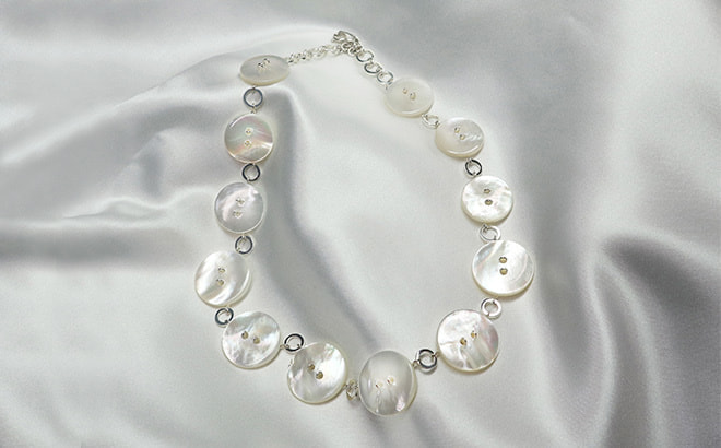 白蝶貝のボタンネックレス・Shell Button Necklace