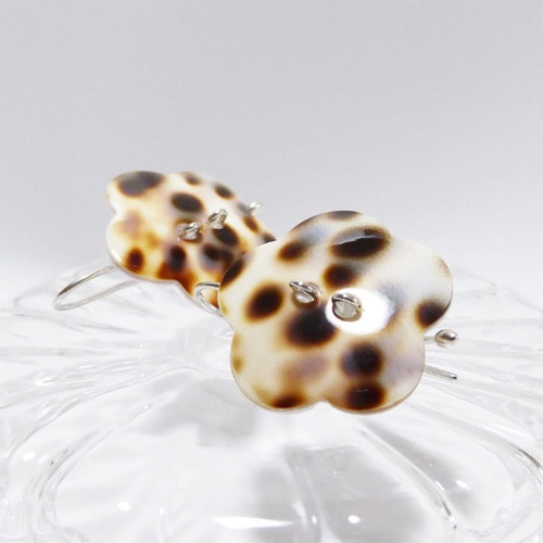 あまこち/ヒョウ柄のピアス